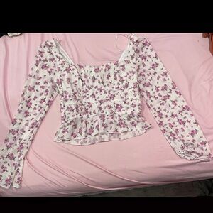 Brand kirious Los Angeles, white long sleeve with pink flowers